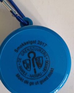 2017 Embleem: Mokt Da Ge Ut Goe Mokt